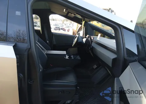 2024 Tesla Cybertruck All-Wheel Drive z USA, uszkodzony, nr VIN 7G2CEHED5RA050944